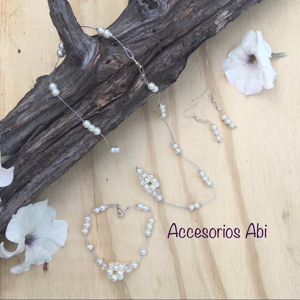 Handmade set with necklace, bracelet, & earrings